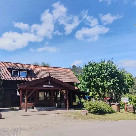 Feriehus U Rybaka Na Mazurach Z Basenem Guzowy Piec