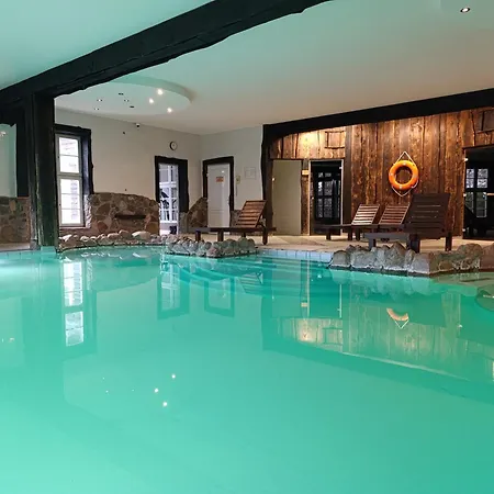 Feriehus U Rybaka Na Mazurach Z Basenem